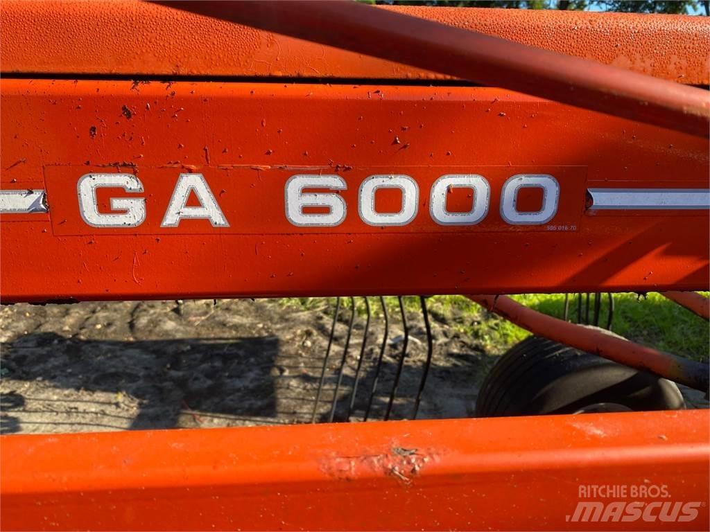 Kuhn GA 6000 Okretači i sakupljači sijena