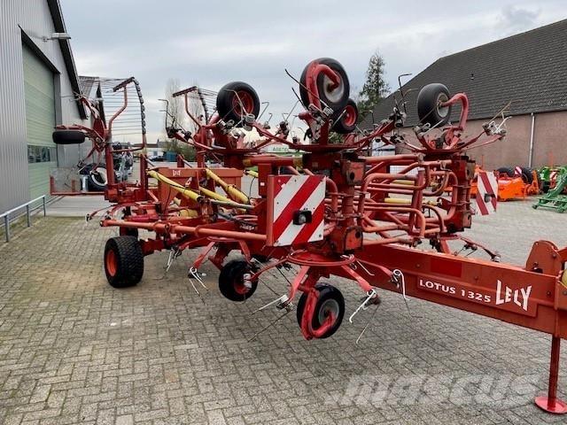 Lely Lotus 1325 Okretači i sakupljači sijena