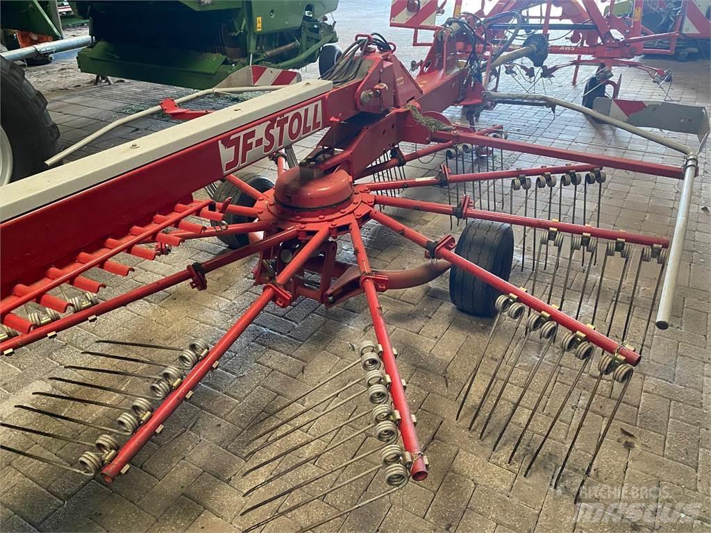 Stoll R 1405 s Okretači i sakupljači sijena