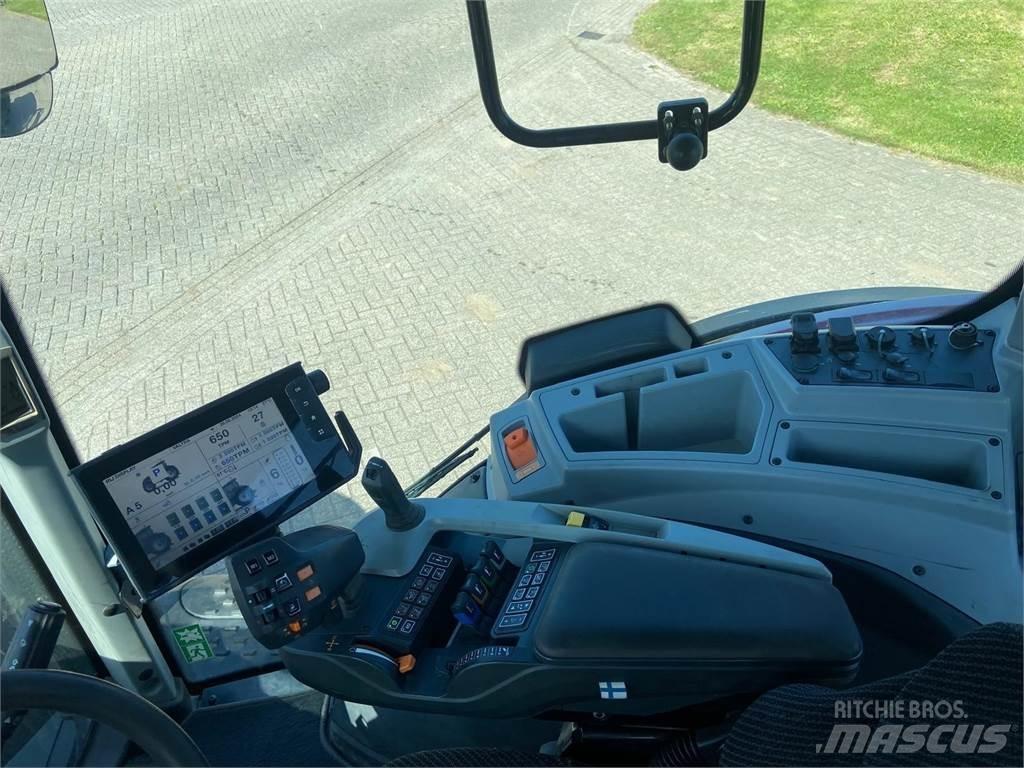 Valtra T 254 Traktori