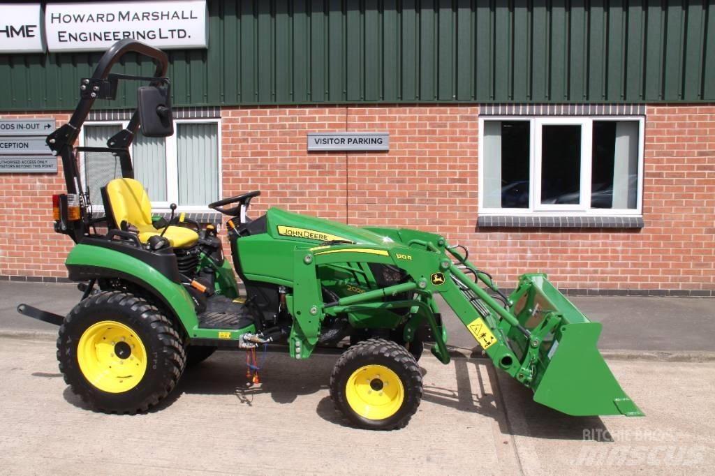 John Deere 2026R Traktori