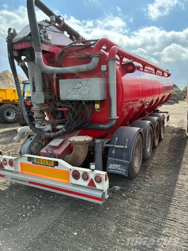 AMT AP gylletrailer Tanker poluprikolice