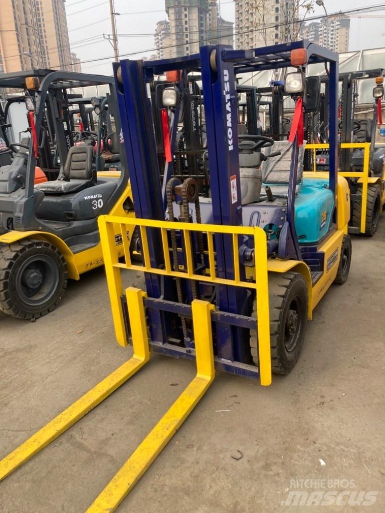Komatsu FD25 Dizelski viličari