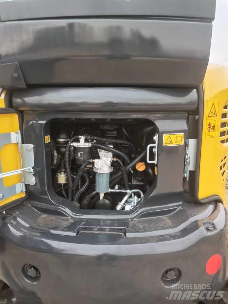 Komatsu PC 35 Mini bageri <7t