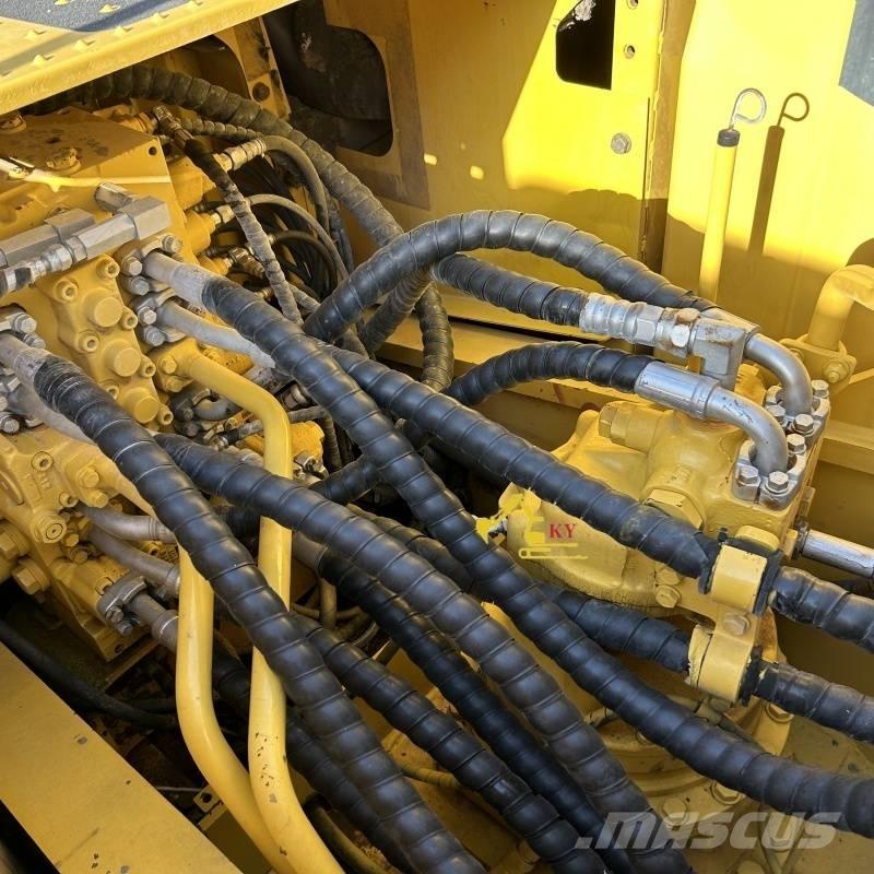 Komatsu PC 200-8 Bageri gusjeničari