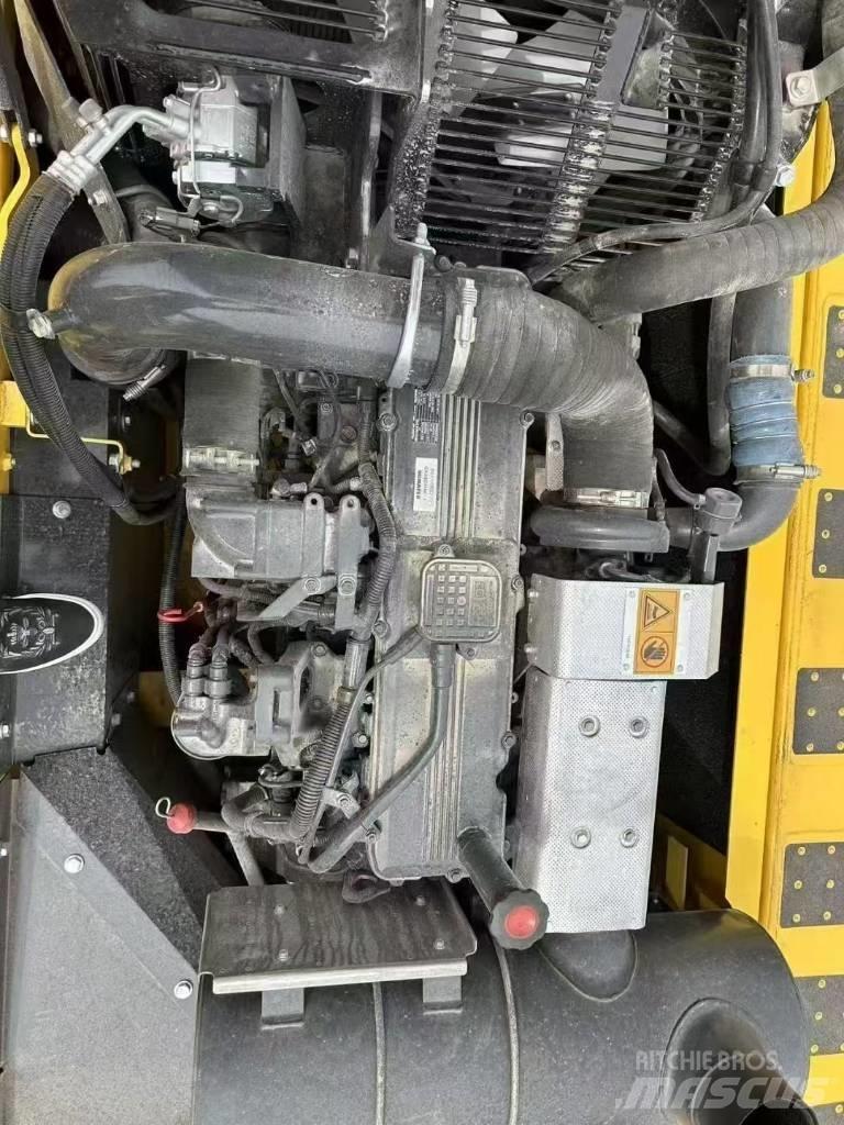 Komatsu 360-8MO Bageri gusjeničari