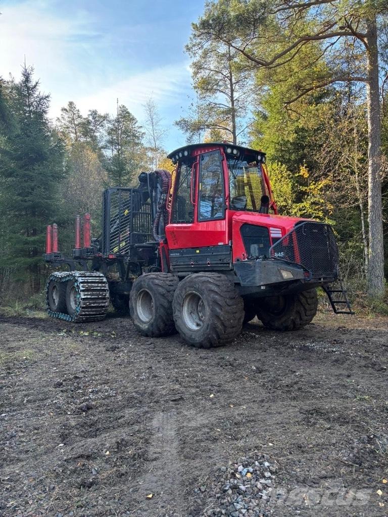 Komatsu 845 Forvarderi