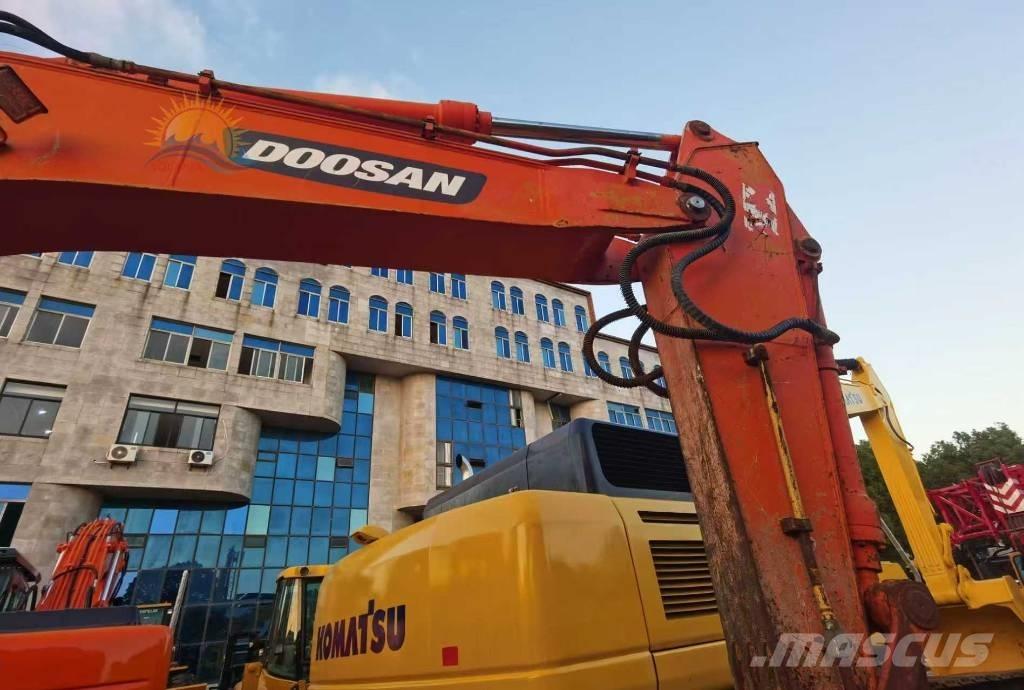 Doosan DH 150 W-7 Bageri na kotačima