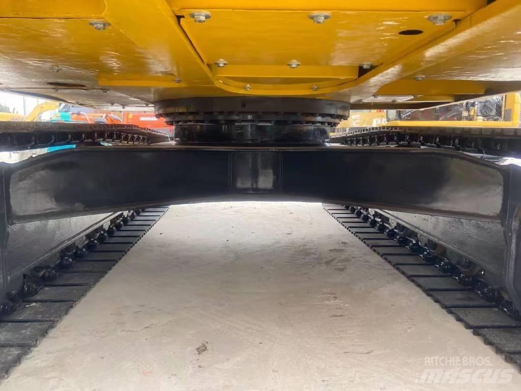 Komatsu PC 130 Bageri gusjeničari