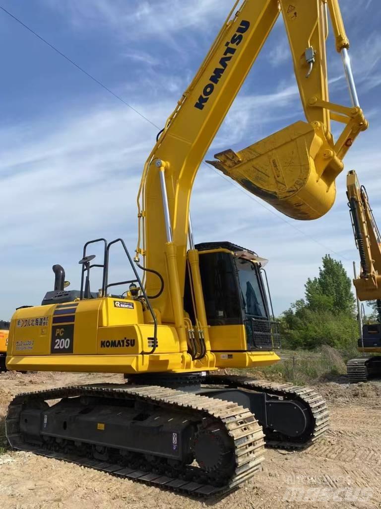Komatsu 200-8 Bageri gusjeničari