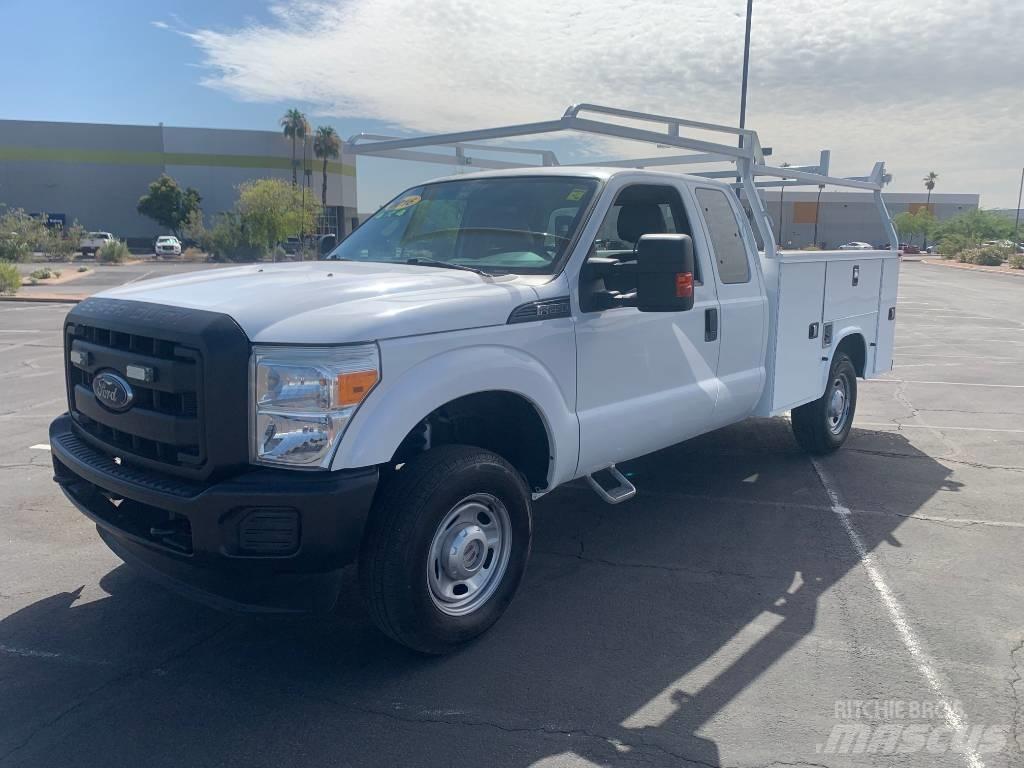 Ford F 250 XL SD Pomoćni strojevi