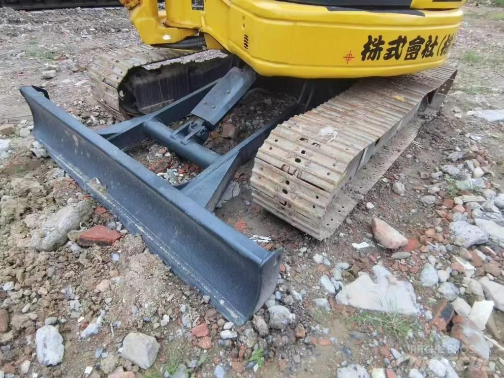 Komatsu PC40 Bageri gusjeničari