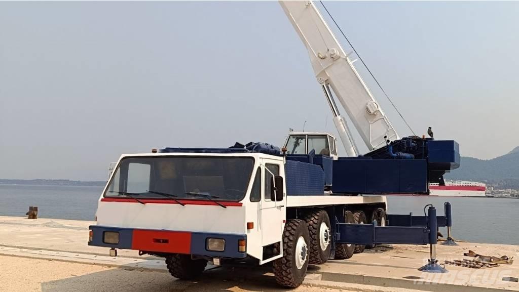 Liebherr LT 1090 Rabljene dizalice za težak teren