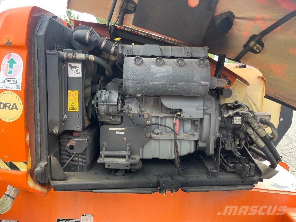 JLG 600 AJ Zglobne podizne platforme