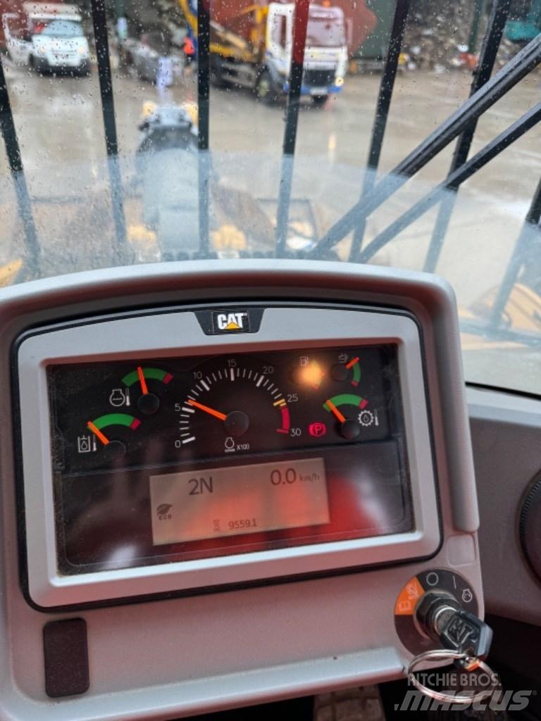 CAT 966 M Utovarivači na kotačima