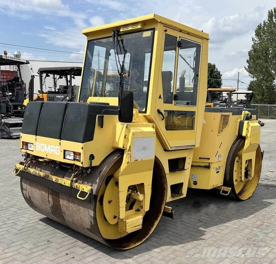 Bomag BW 151 AD-2 Valjci sa dvojnim bubnjem