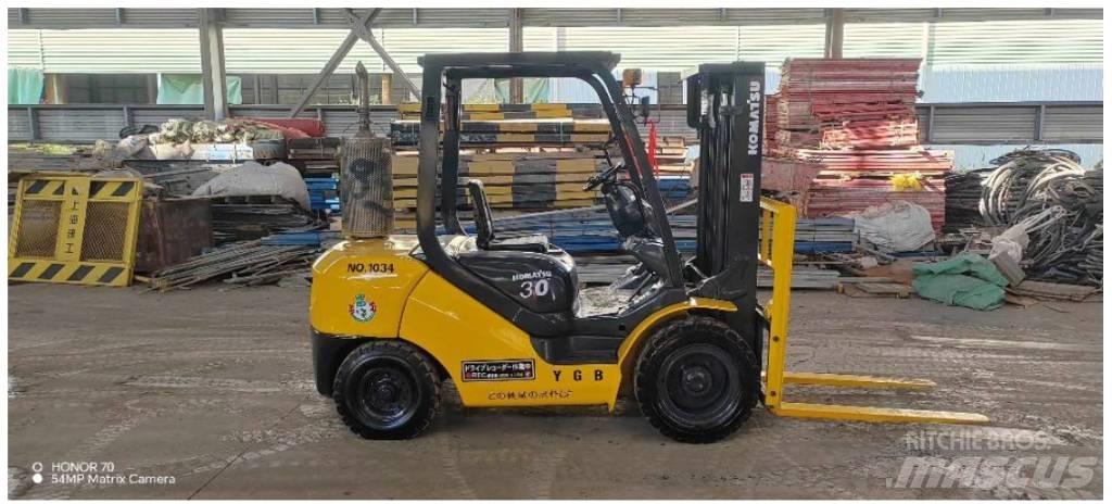 Komatsu FD 30 T-14 Dizelski viličari