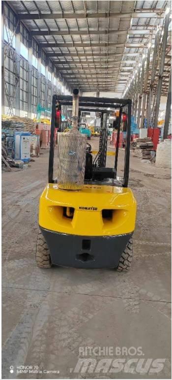 Komatsu FD 30 T-14 Dizelski viličari