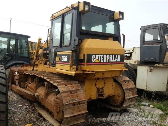 CAT D 6 G Buldožeri gusjeničari