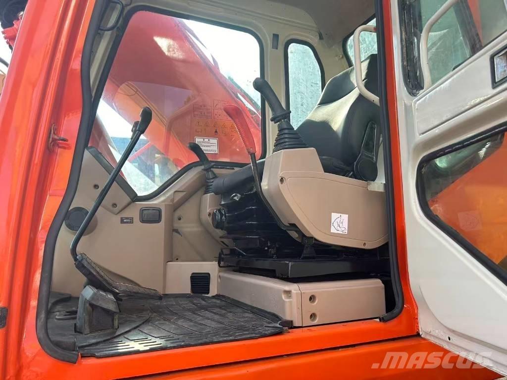 Doosan DH 225 LC-7 Bageri gusjeničari