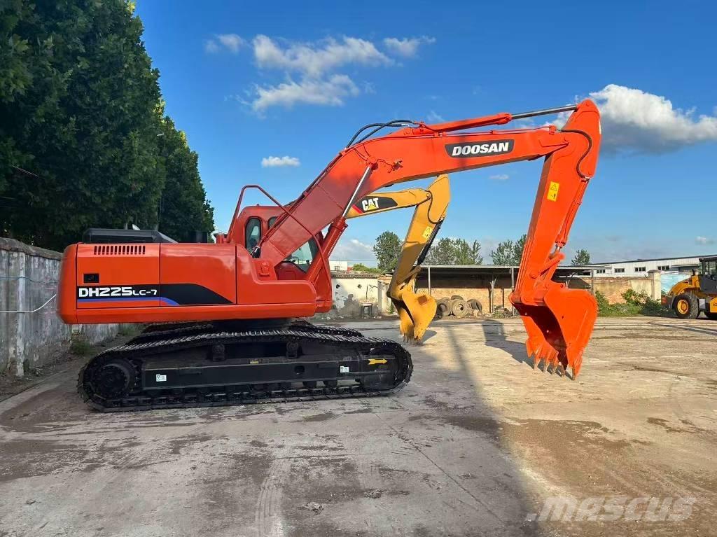 Doosan DH 225 LC-7 Bageri gusjeničari