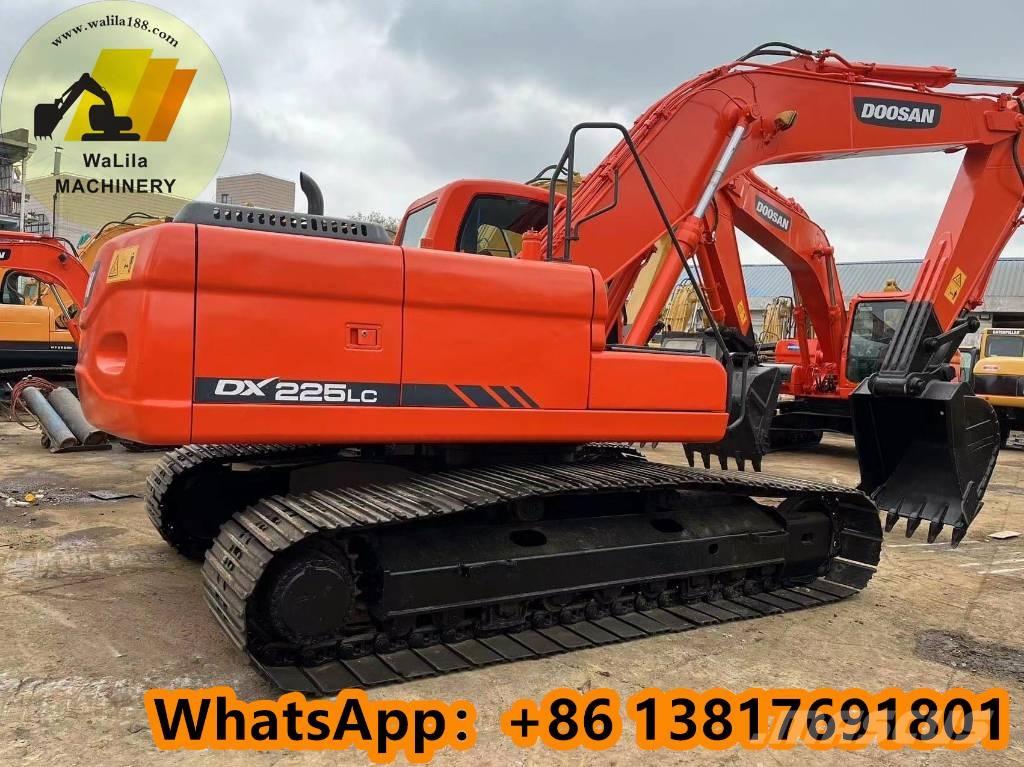 Doosan DX 225 LCA Bageri gusjeničari