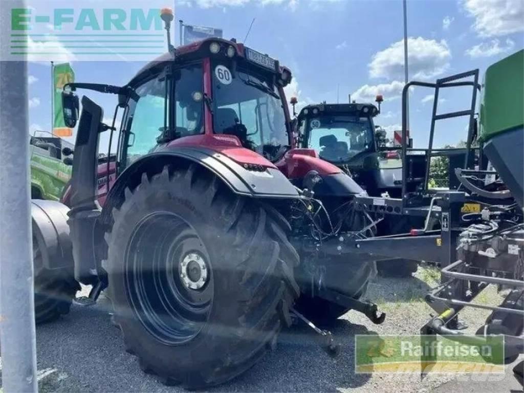 Valtra t 235 Traktori