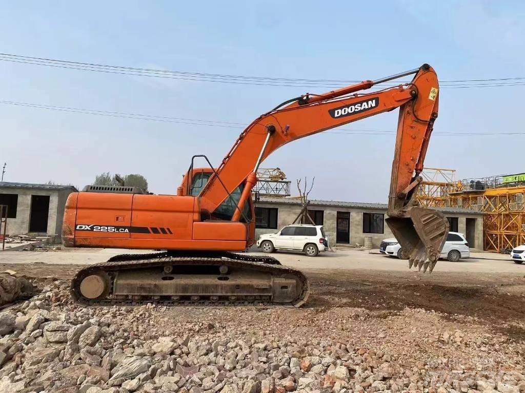 Doosan DX 225 LC Bageri gusjeničari