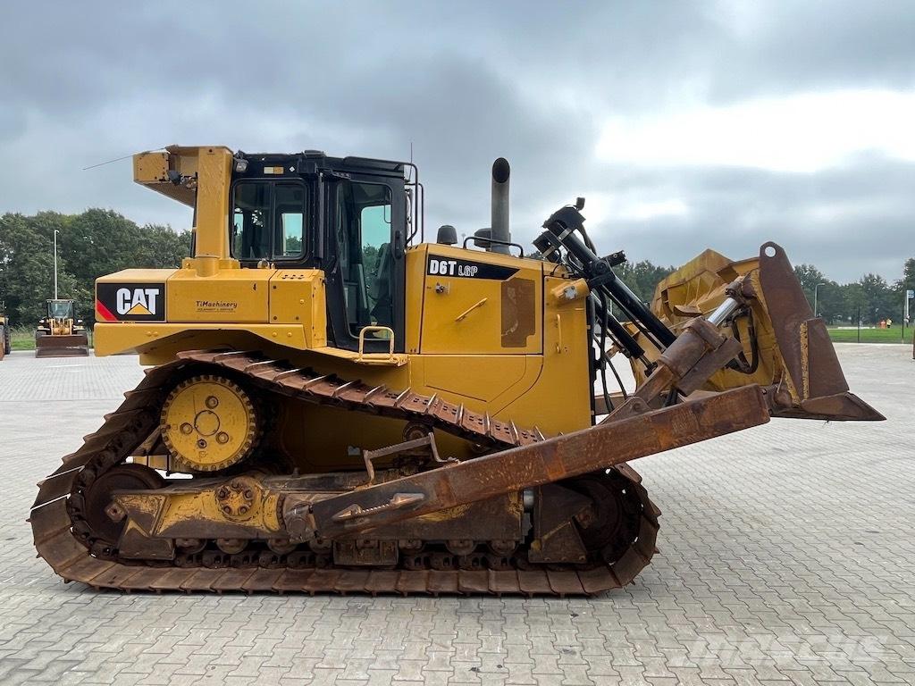 CAT D 6 T LGP Buldožeri gusjeničari