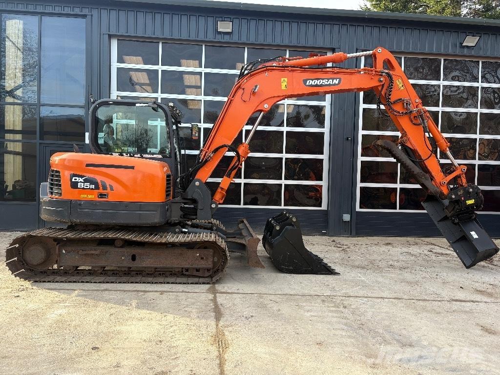 Doosan DX 85 R Midi bageri 7t – 12t