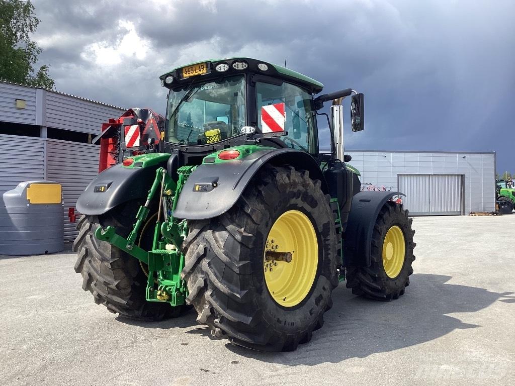 John Deere 6250 R Traktori
