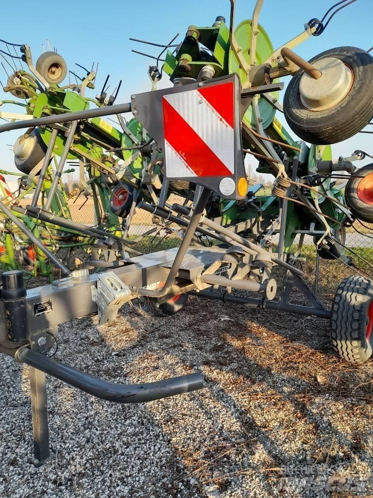 Fendt Twister 901T Okretači i sakupljači sijena