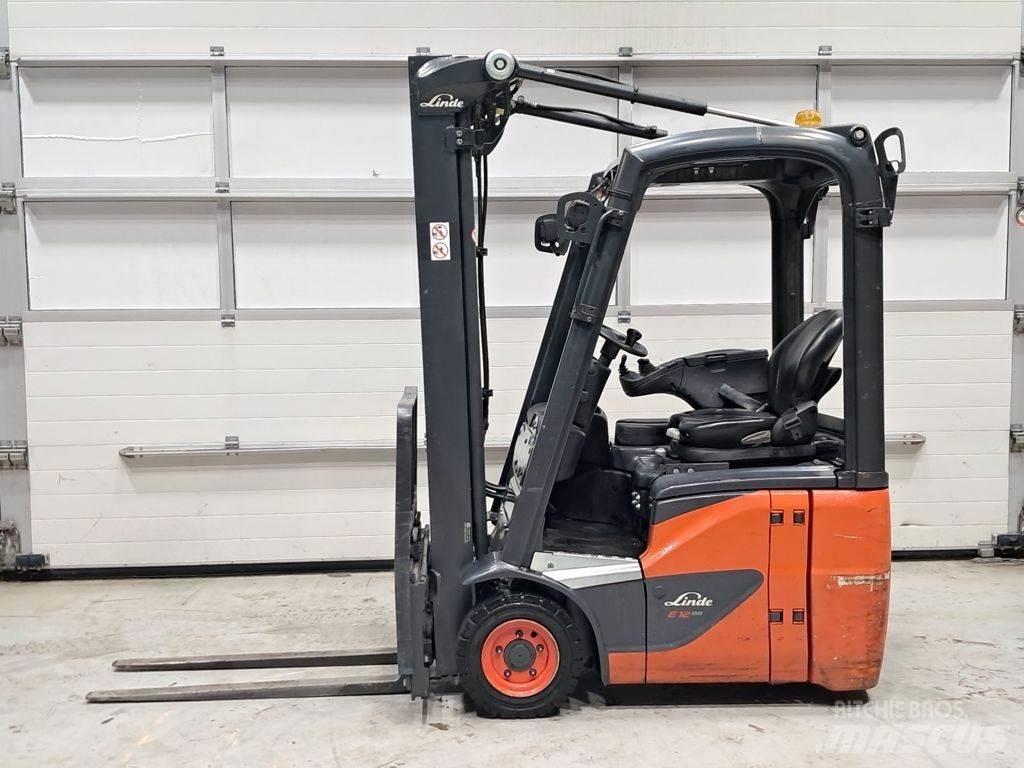 Linde E12-02 Električni viličari