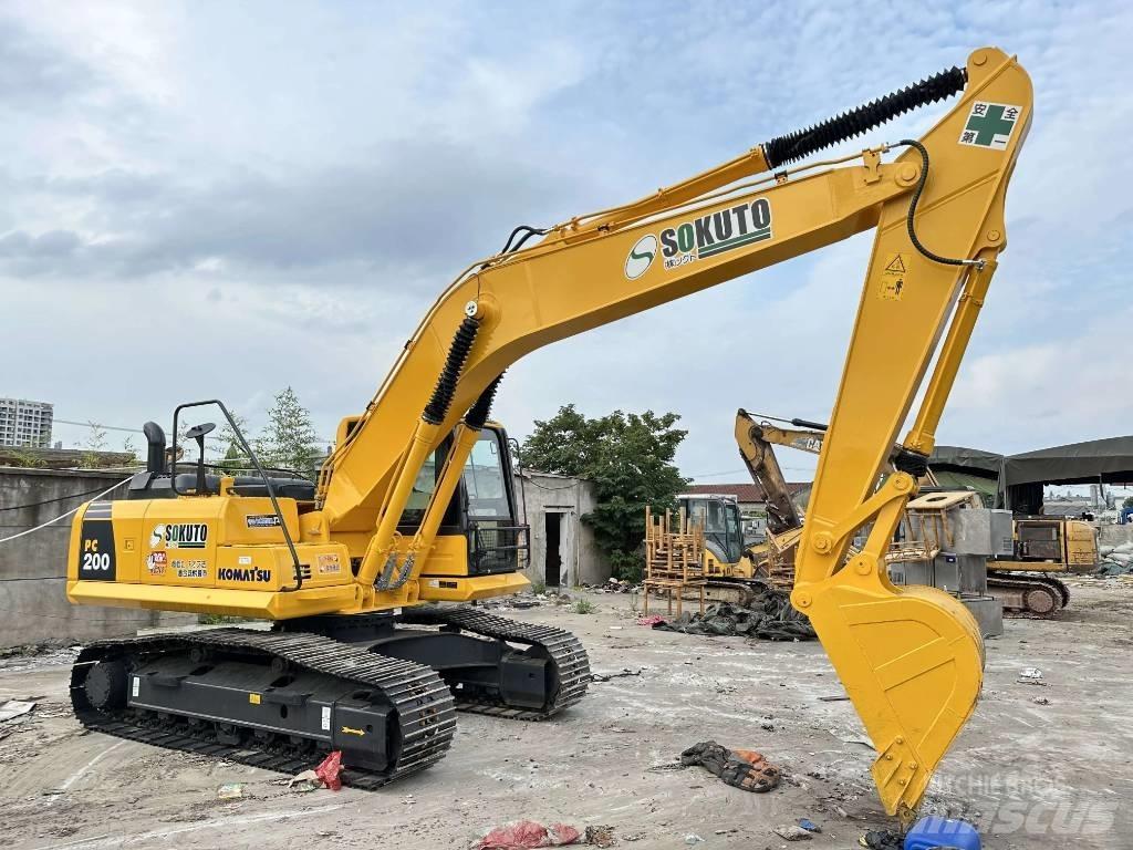 Komatsu PC 200-8 Bageri gusjeničari