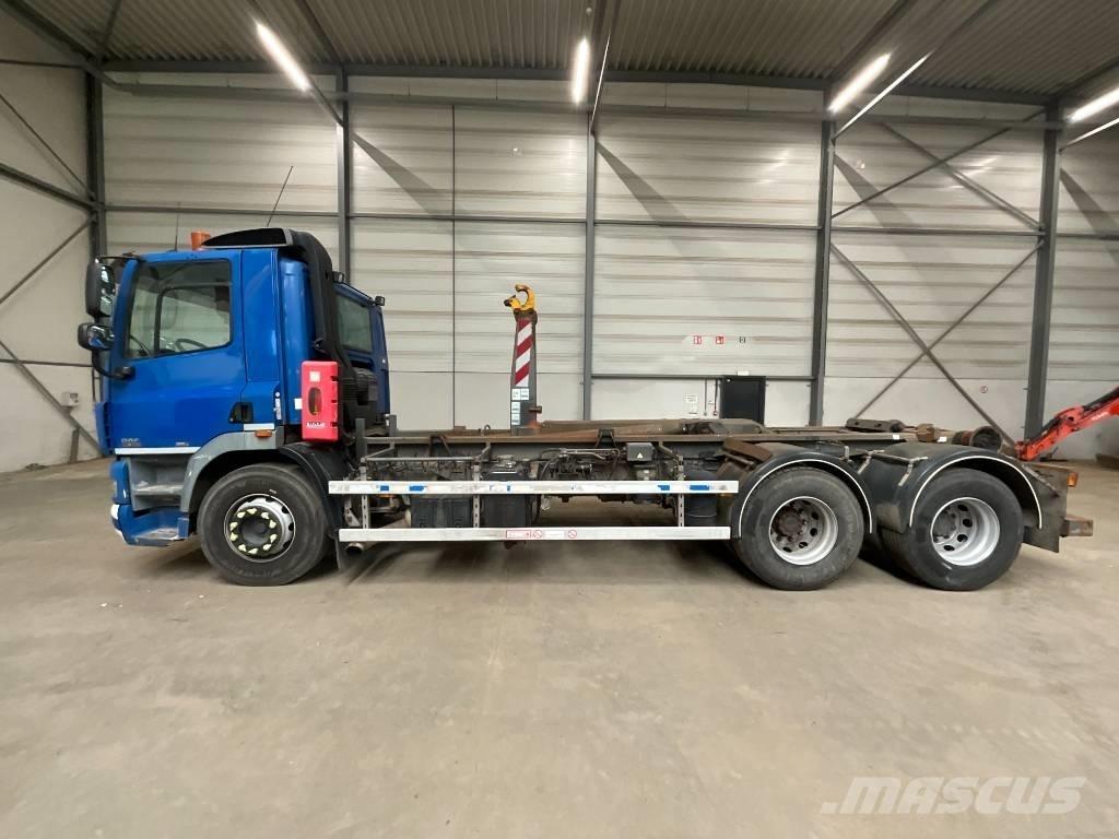DAF CF 85.360 Rol kiper kamioni s kukama za dizanje