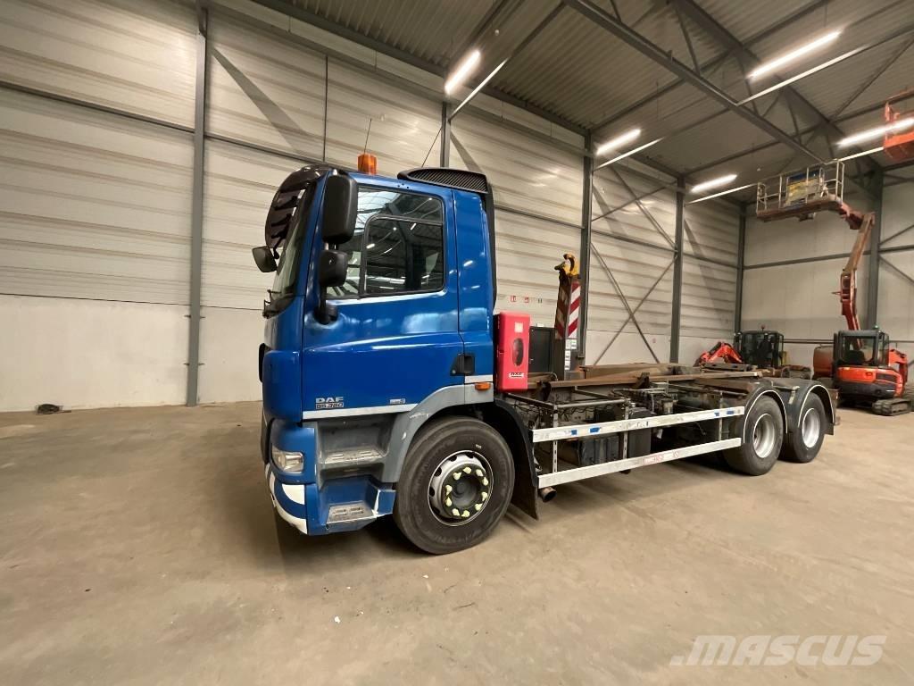 DAF CF 85.360 Rol kiper kamioni s kukama za dizanje