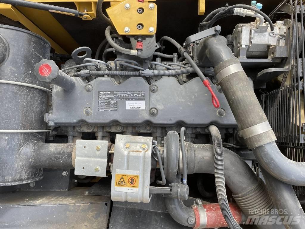 Komatsu PC200-8 Bageri gusjeničari