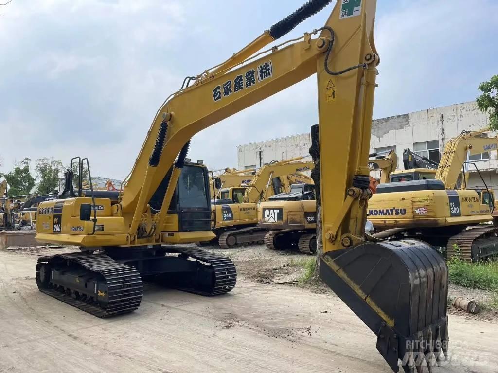 Komatsu PC200-8 Bageri gusjeničari