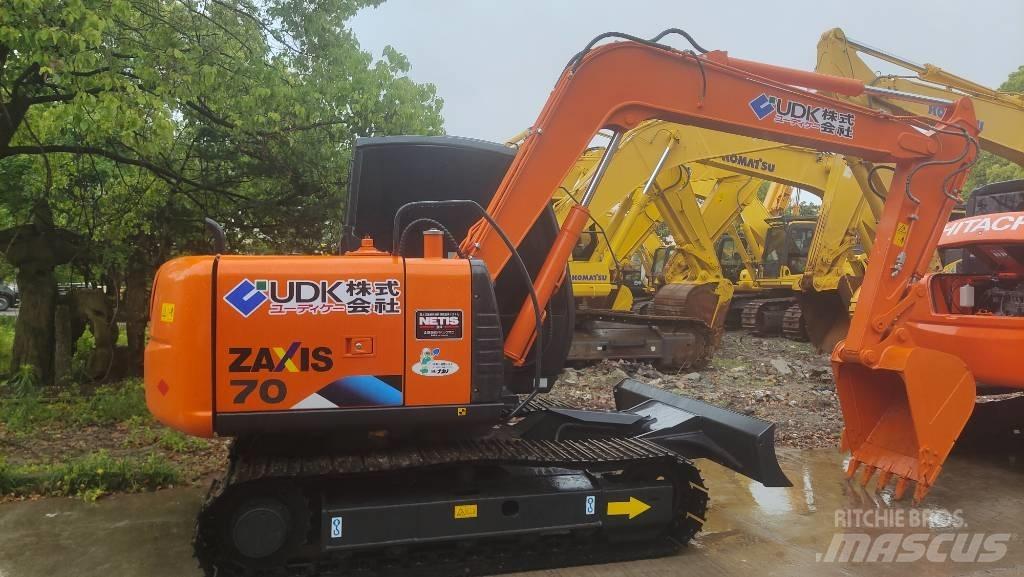 Hitachi ZX 70 Mini bageri <7t