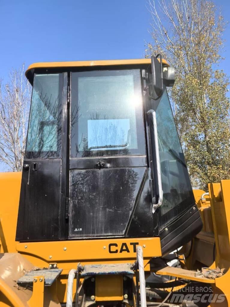 CAT 966H Utovarivači na kotačima