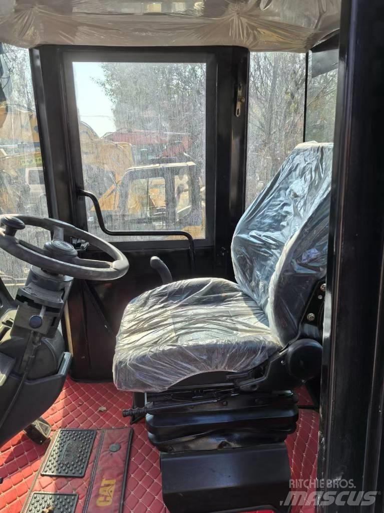 CAT 966H Utovarivači na kotačima