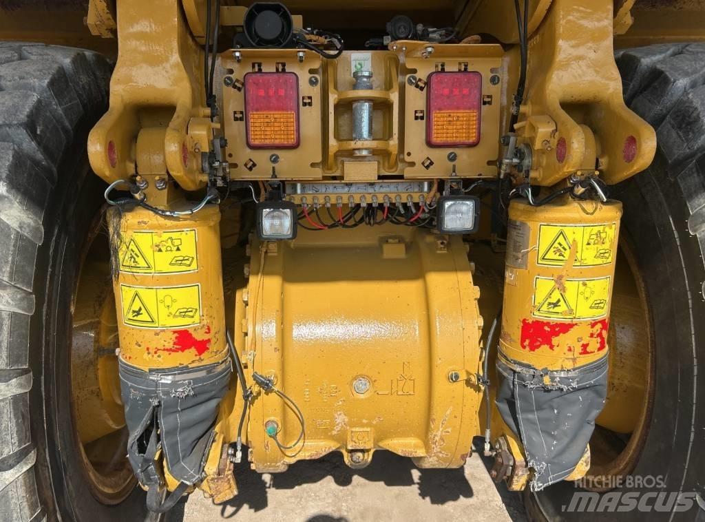 CAT 770 G Zglobni demperi
