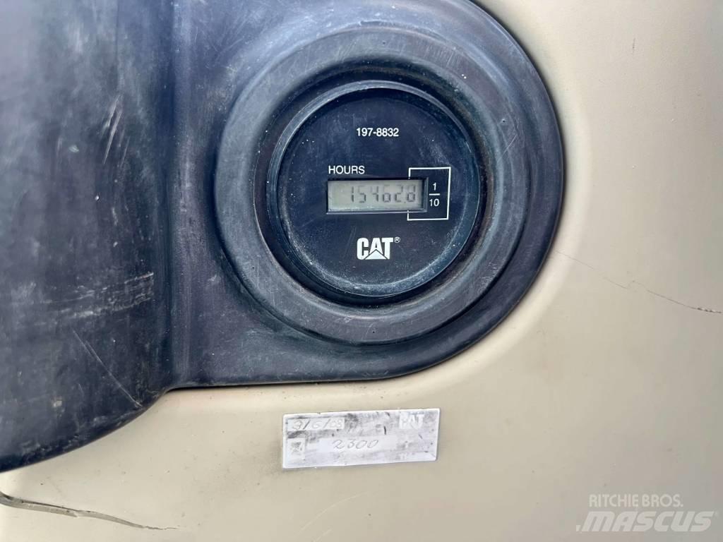 CAT M316C Bageri na kotačima