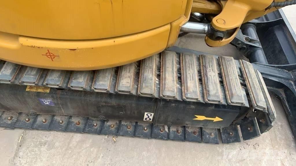 CAT 303 Bageri gusjeničari