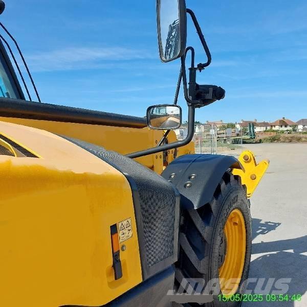 JCB 533-105 Teleskopski viličari