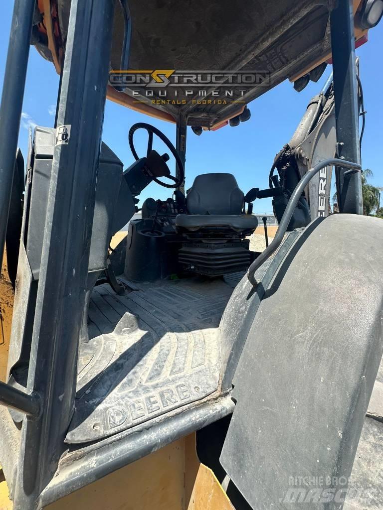 DEERE 410J Utovarni rovokopači
