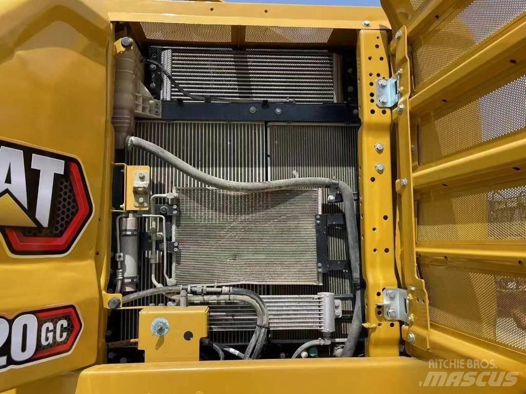 CAT 320GC Bageri gusjeničari
