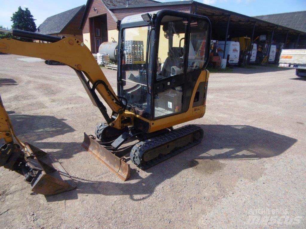 CAT Minigrävare Mini bageri <7t