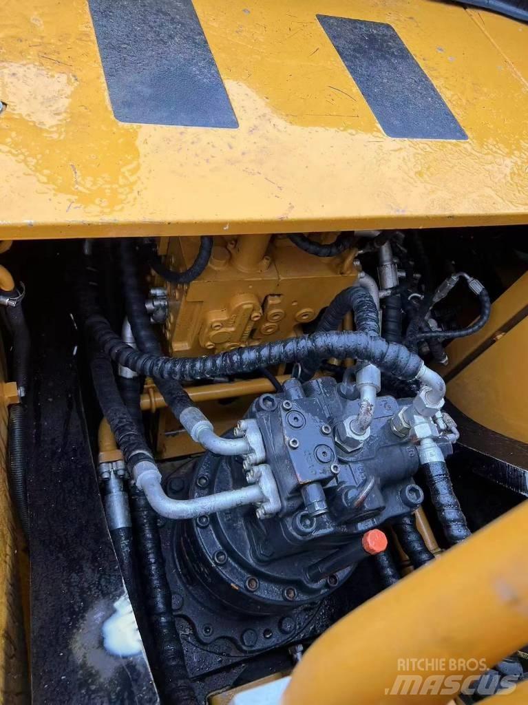 Sany SY 235 C Bageri gusjeničari