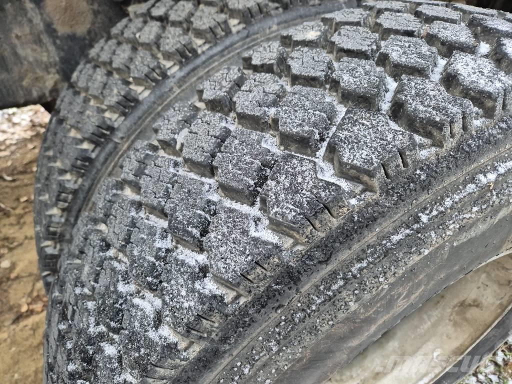 Sisu E11 Kiper kamioni